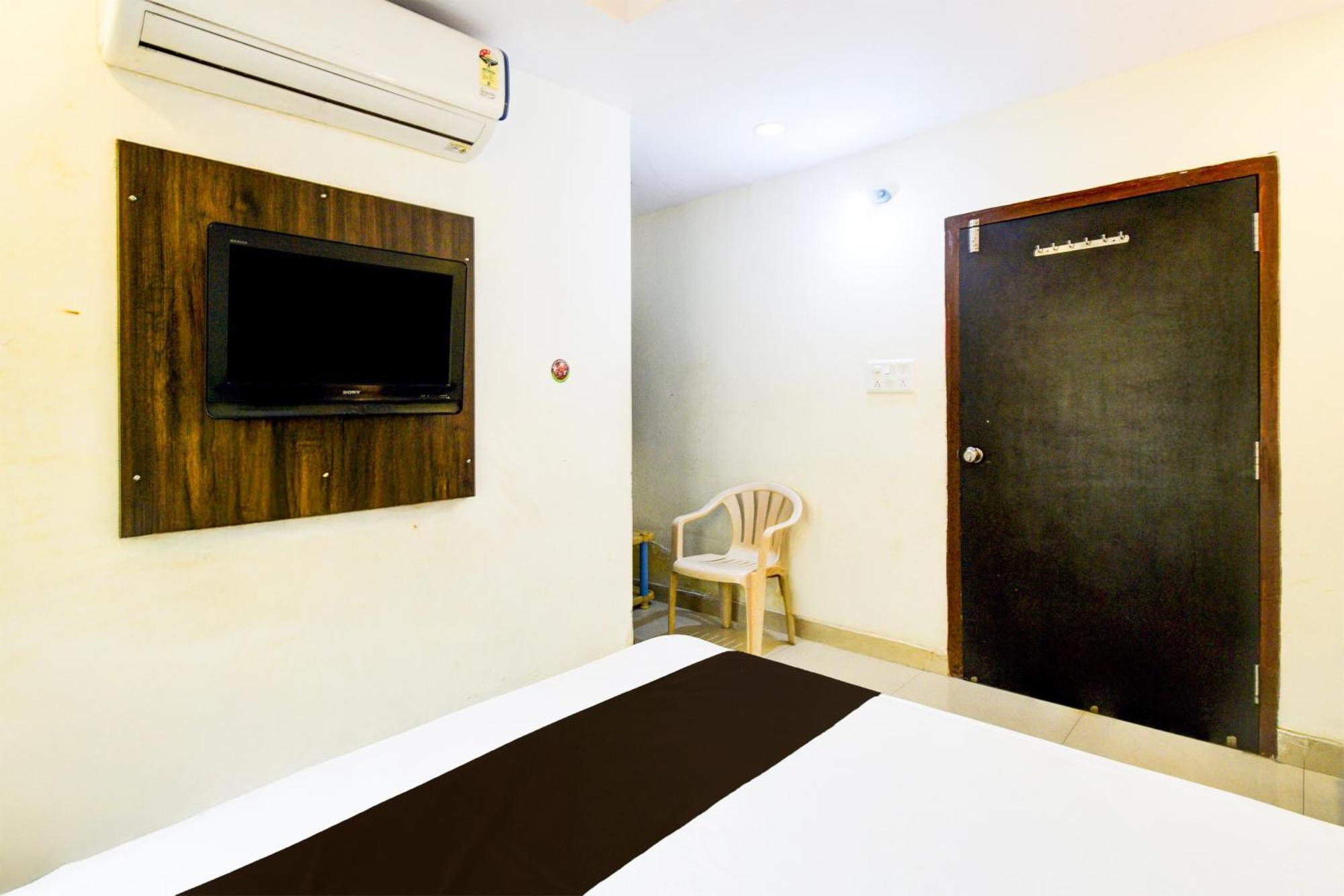 Hotel O Asian Residency Hyderabad Esterno foto