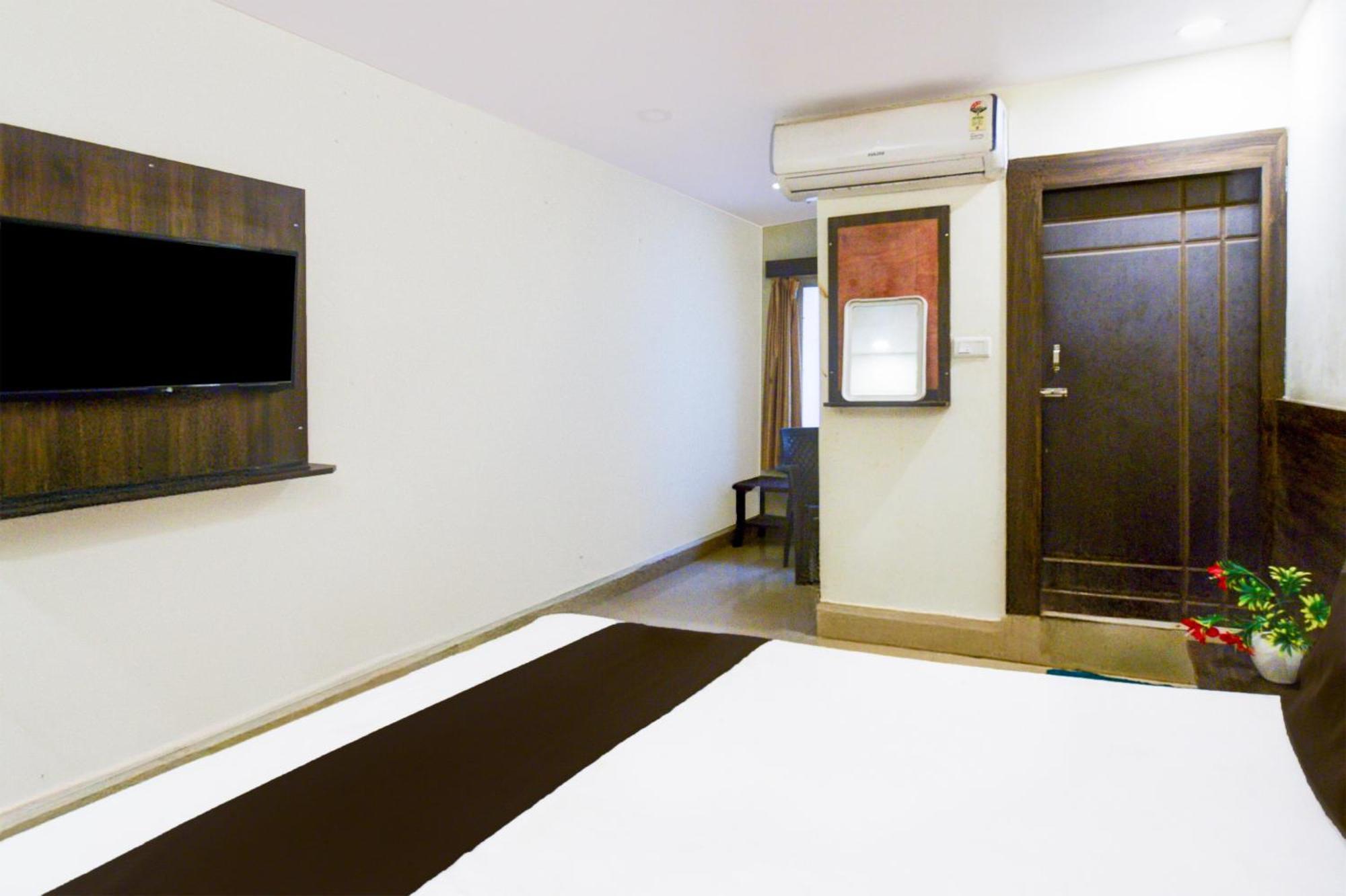 Hotel O Asian Residency Hyderabad Esterno foto